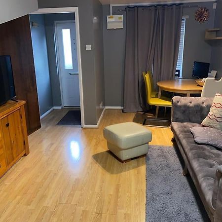 Entire 1 Bedroom City House Лондон Екстериор снимка